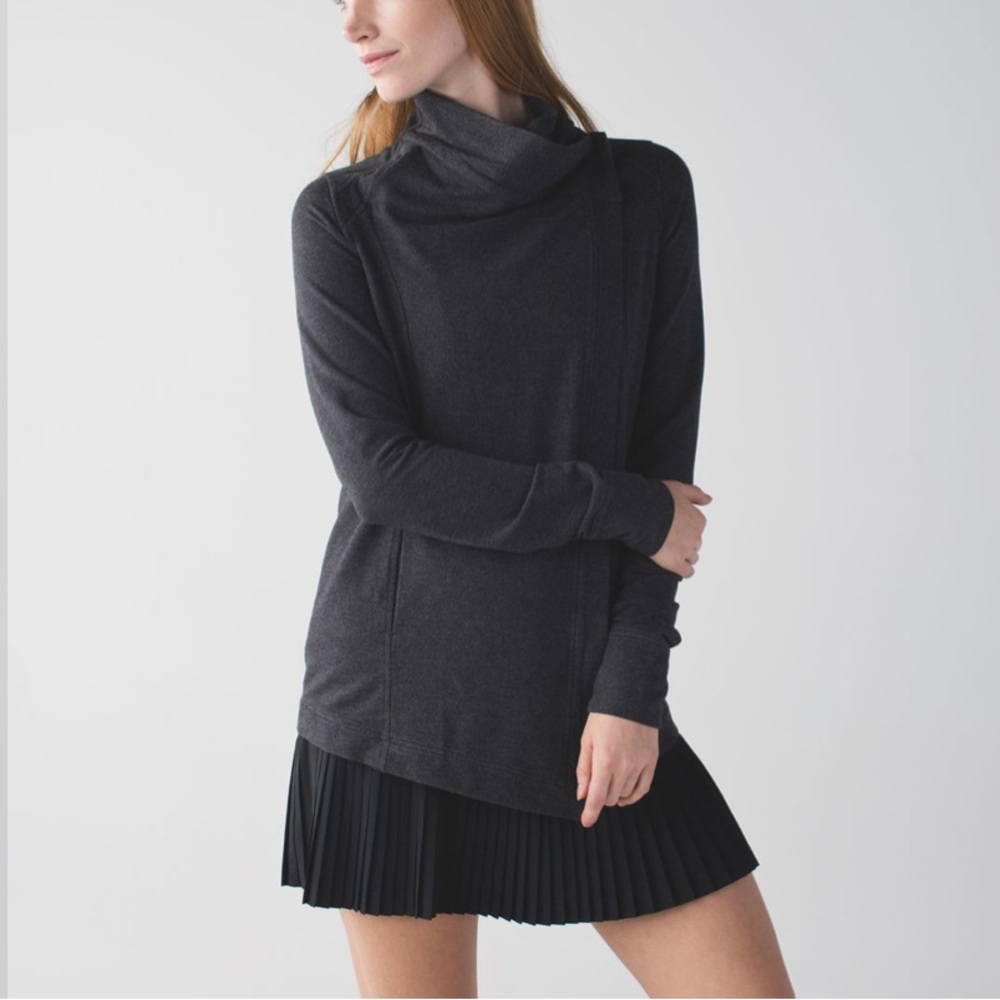 Lululemon, Coast Wrap, EUC